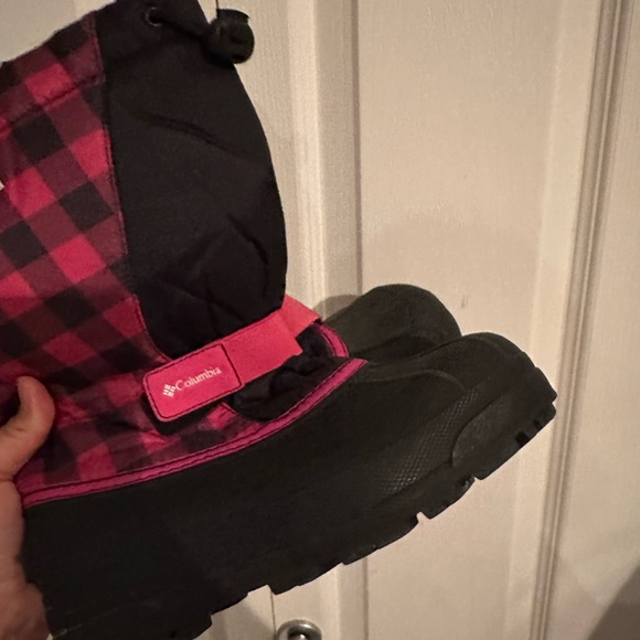 EUC Columbia kids snow boots - Picture 3 of 5
